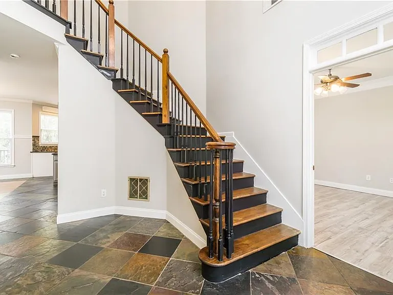 6710 Timber Cove Point — Photo 4