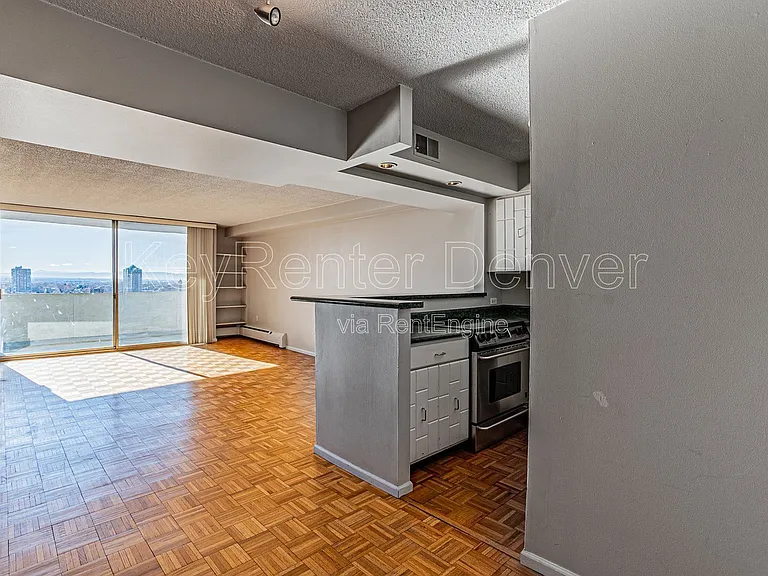 740 N Pearl St #804 — Photo 12