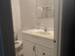 140-74 Burden Cres #3, Jamaica, NY 11435