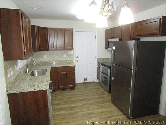 5th image of 4110 Craigwood Ln