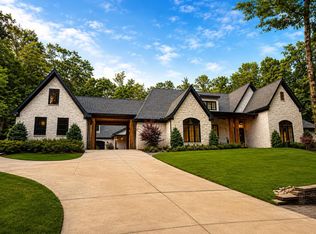 46 Boxwood Dr, Columbus, MS 39705