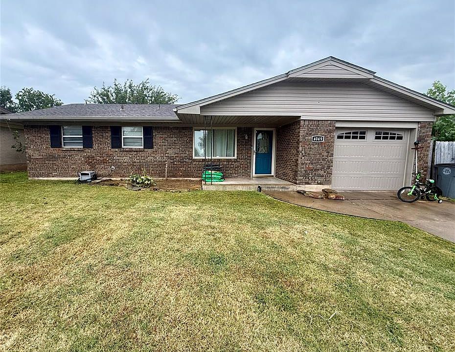 1st image of 4049 SE Bedford Dr