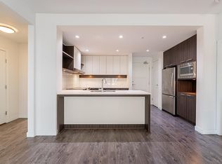 545 Foster Ave #303, Coquitlam, BC V3J 0B3