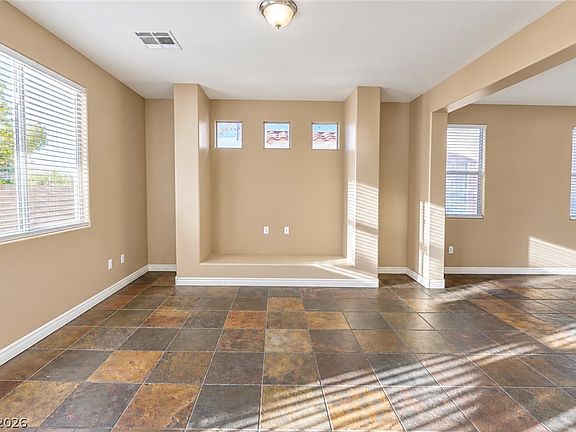 5th image of 41 Diamond Run St