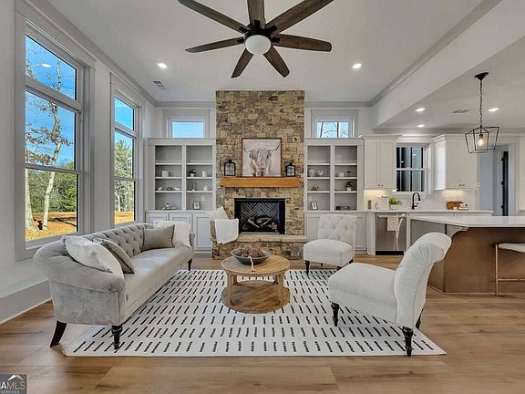 3rd image of 30 Villa Vis Unit 1