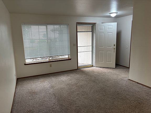 5th image of 1016 Holbrook Ct #1016