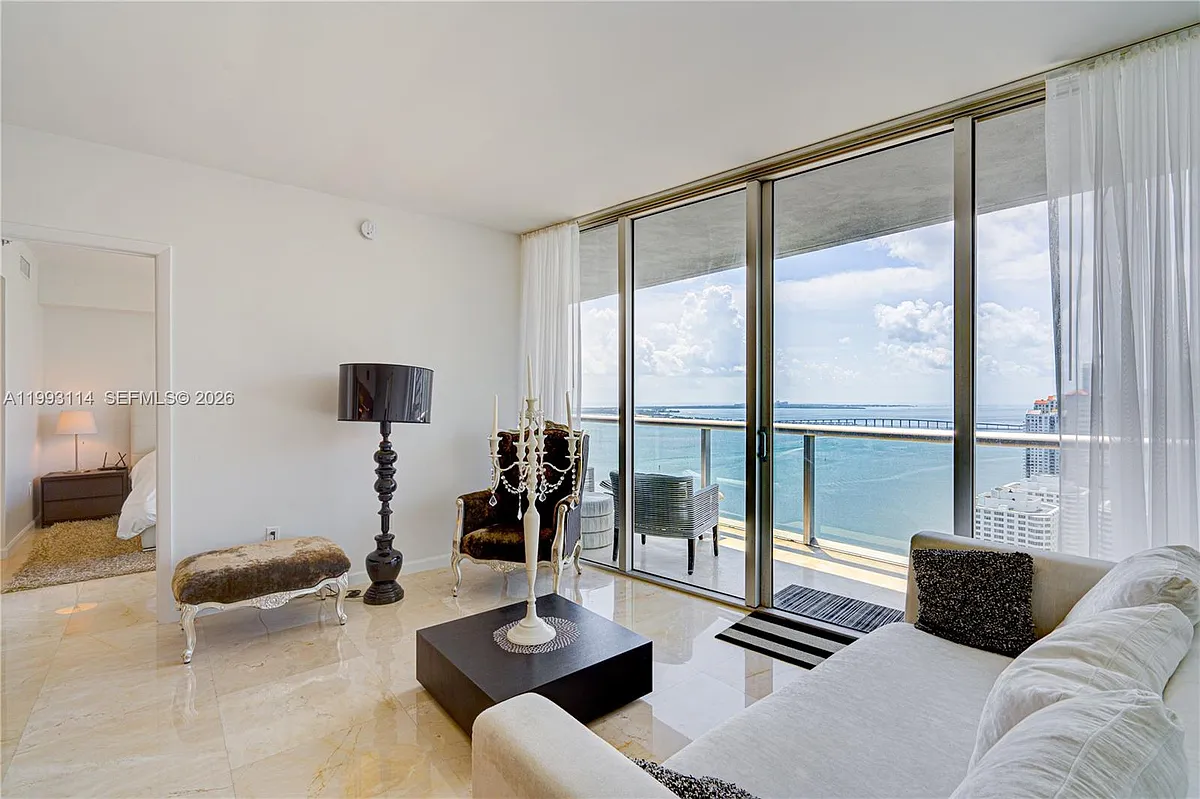 Building Photo - 495 Brickell Ave #3505