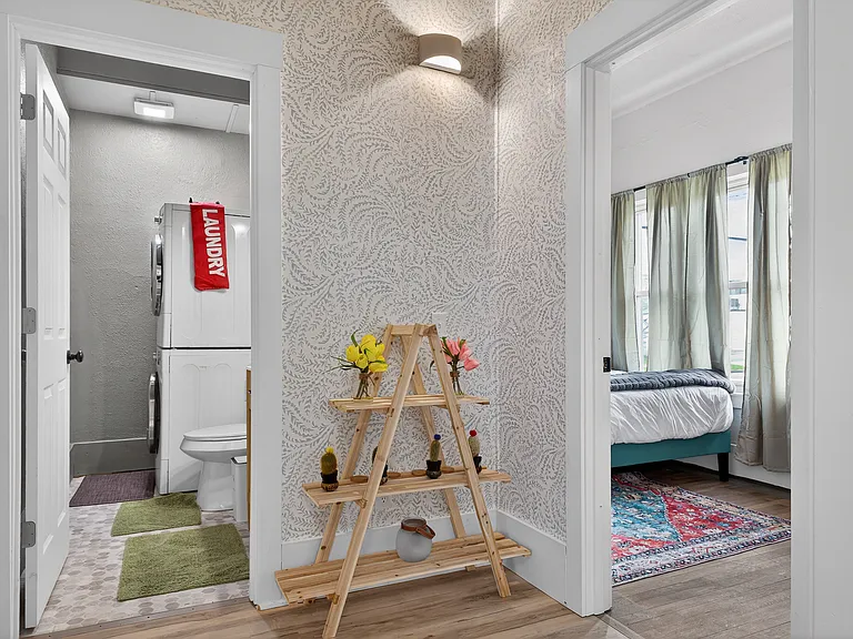 700 Broadway Ave NW #1 — Photo 28
