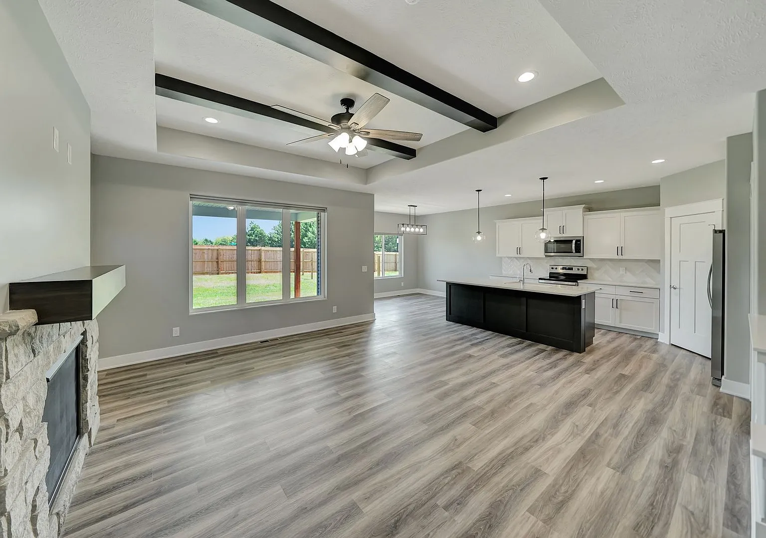 Luxury Townhome — Photo 3