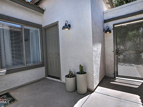 5th image of 948 S BANNING Street