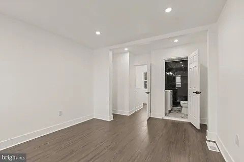 5th image of 2 S Front St #2