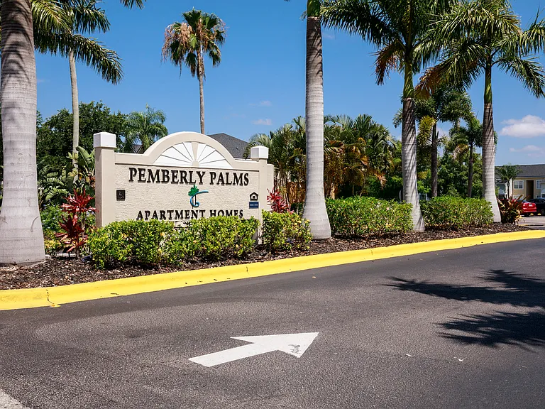 Pemberly Palms Apartment Homes — Photo 14