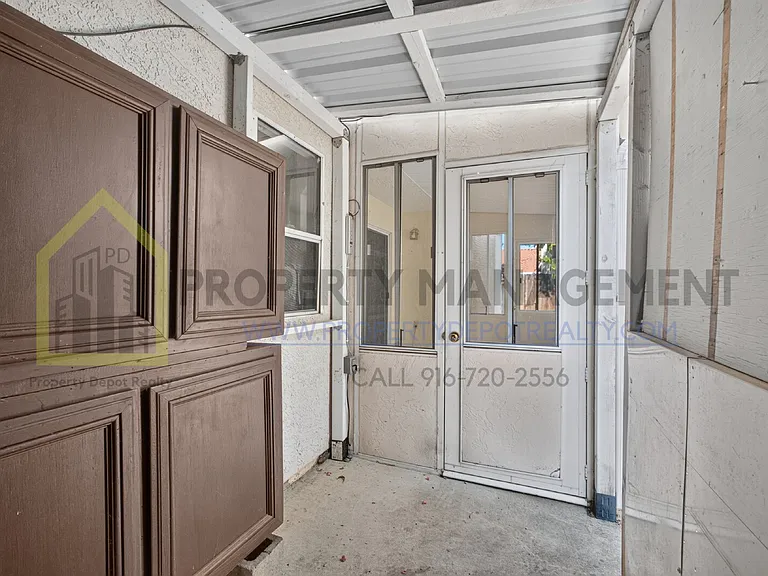 8072 Bothwell Dr — Photo 38