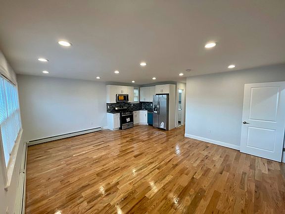 3rd image of 129-31 157th St