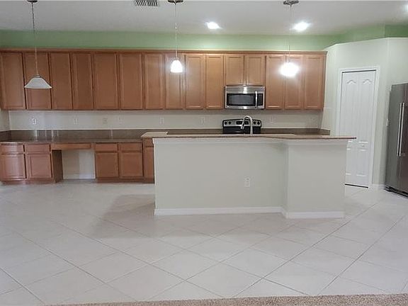 5th image of 13321 Graham Yarden Dr