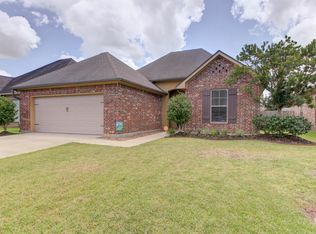 106 Fox Creek Dr, Youngsville, LA 70592