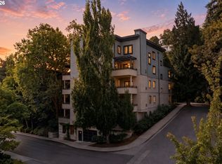 2024 SW Howards Way APT 405, Portland, OR 97205