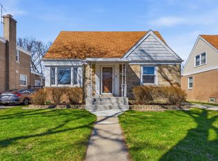 1946 Portsmouth Ave, Westchester, IL 60154