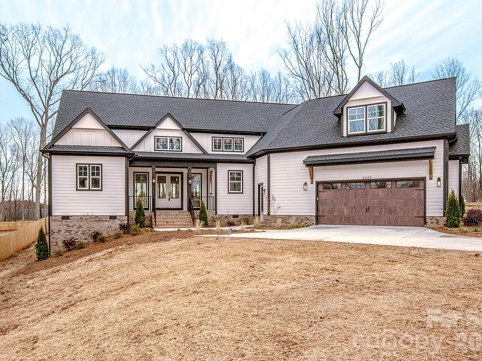 1st image of 4442 Brancer Ln #17
