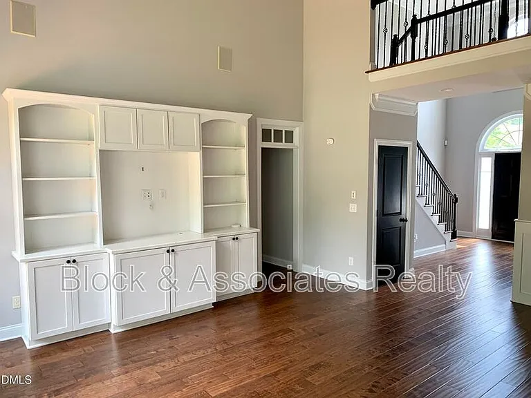 5013 Kettle Creek Way — Photo 6