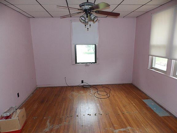 3rd image of 3447 Alta Vista Ave