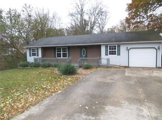 9486 N Landon Ln, Effingham, IL 62401
