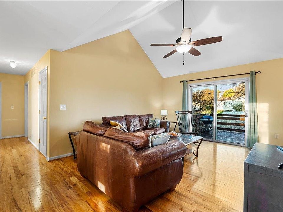 1st image of 154 Wyndham Hill Dr