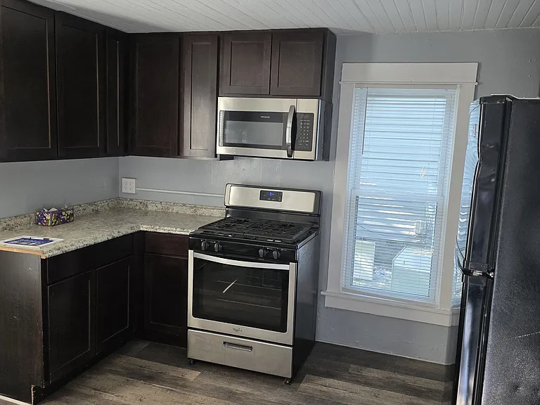 941 Muskegon Ave NW #1 — Photo 10