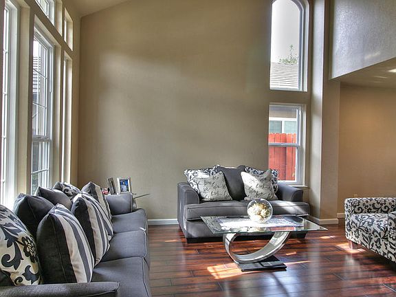 2nd image of 6024 Willow Song Ct