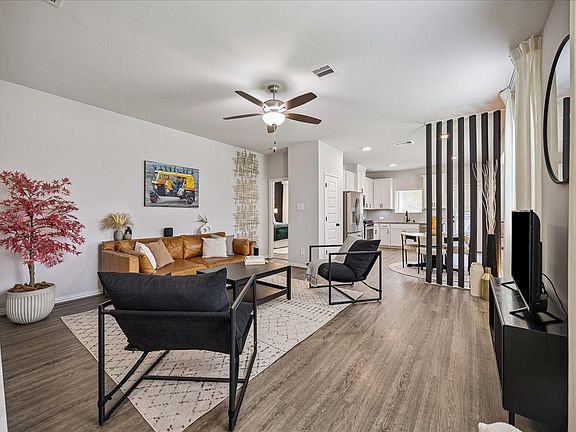 4th image of 110 Skyshine Ct