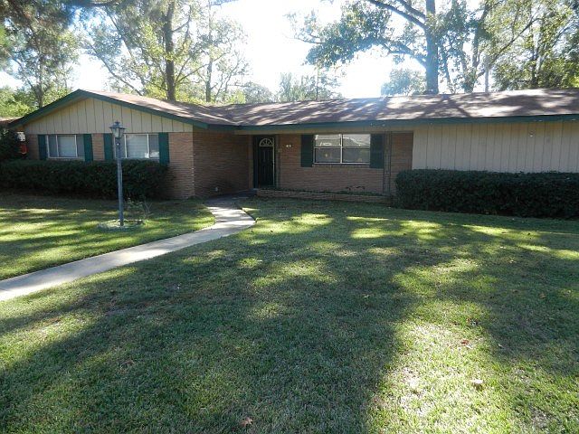 1st image of 1121 Lynnwood Dr