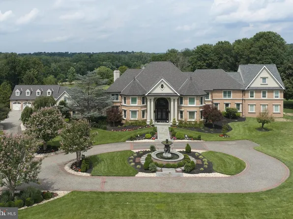 1265 Grenoble Rd, Ivyland, PA 18974