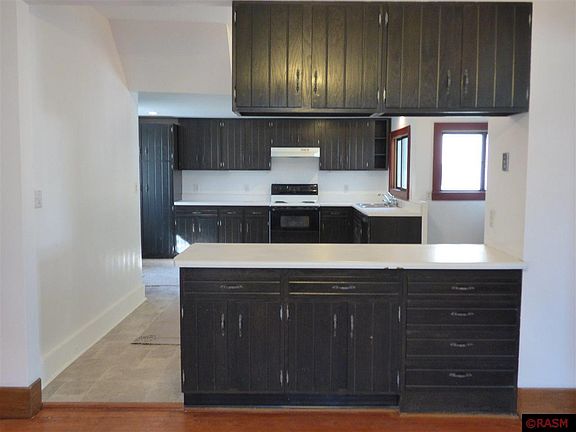 5th image of 525 N 6th St