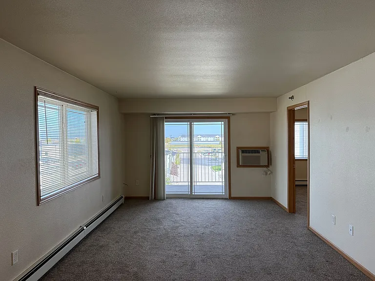 West Lake II Apartments — Photo 6