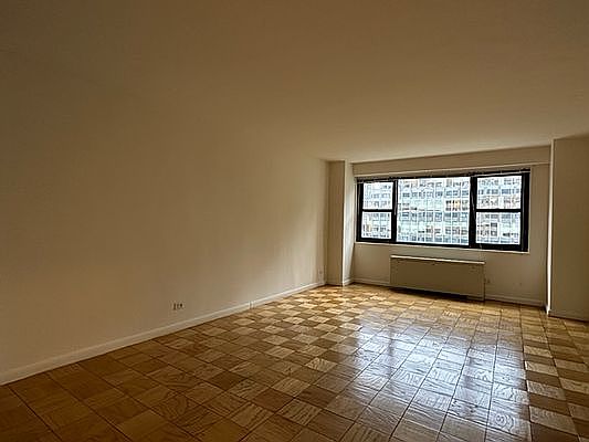 4th image of 300 W 55th St APT 12M