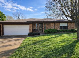 2302 Shiloh St, Denison, TX 75020