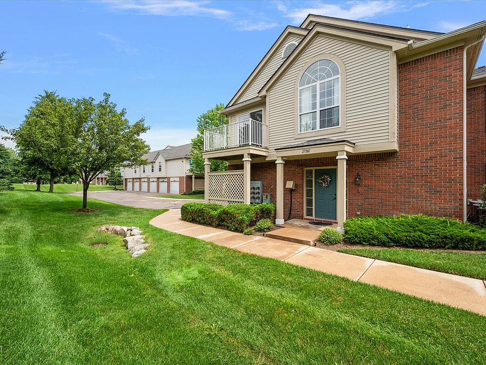 27201 Chesapeake Cir, photo 2