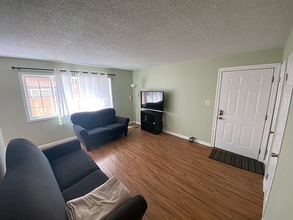 2nd image of 3120 Pasadena Ave #2