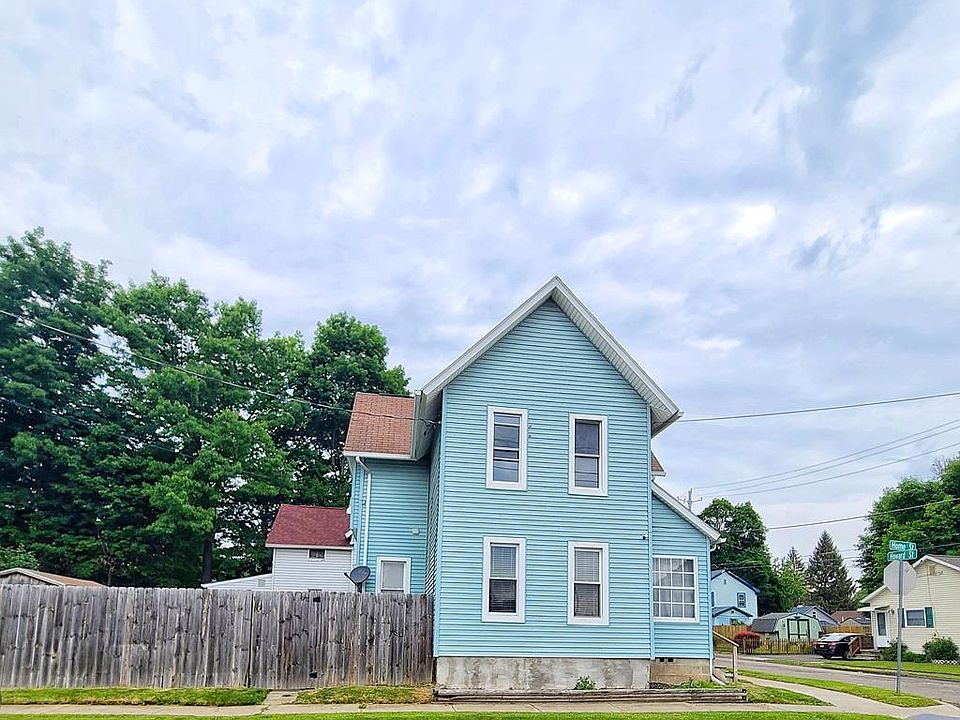 1st image of 215 Home St