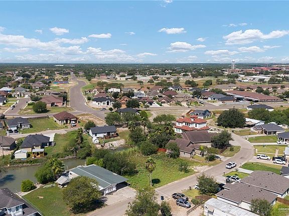 4th image of 405 N Kika De La Garza Blvd