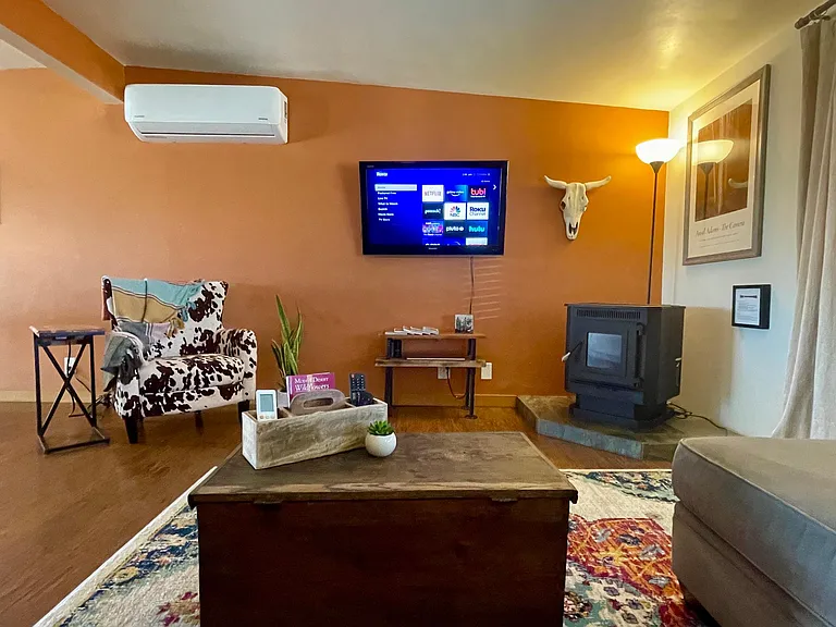 6161 Chia Ave — Photo 4