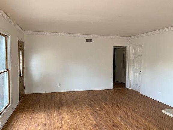 3rd image of 2404 E Walnut Creek Pkwy