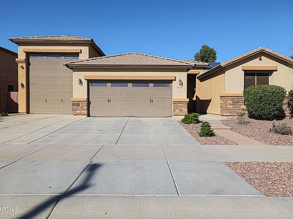 2nd image of 16040 W Canterbury Dr