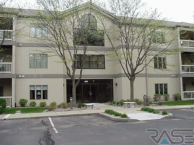 1st image of 1210 W 57th St APT 306
