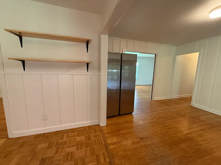 1007 Fowler St — Photo 9
