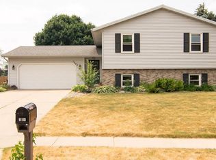 1204 Centennial Pkwy, Waunakee, WI 53597