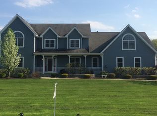 860 Van Hoesen Rd, Castleton, NY 12033