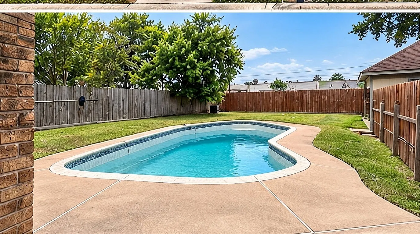 Spacious 4 Bed/2 Bath Single Family Home in Houston, TX - $2300 - Available 9/29 — Photo 3