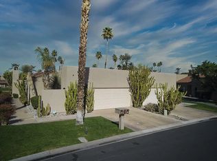 17 Lake Shore Dr, Rancho Mirage, CA 92270