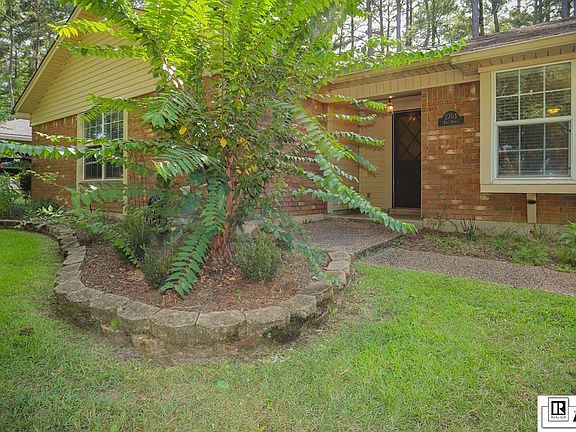 3rd image of 2703 Tara Dr